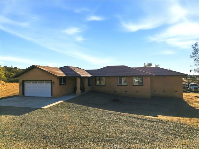 22443 Wybenga Lane, Nuevo