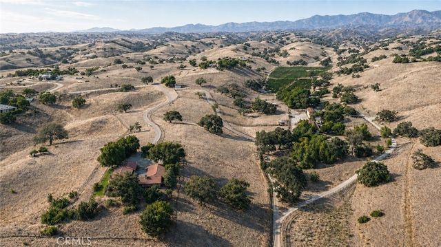 3110 Acampo, Los Olivos