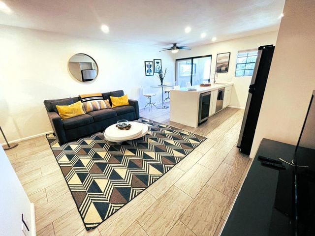5300 E Waverly Drive # K14, Palm Springs