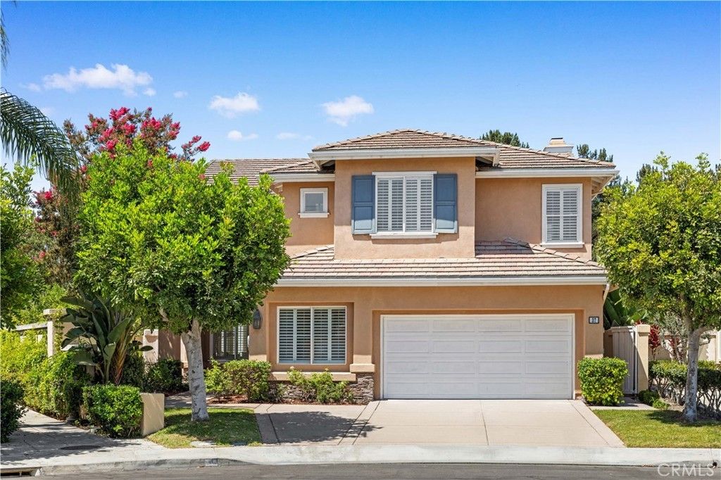 37 Festivo, Irvine