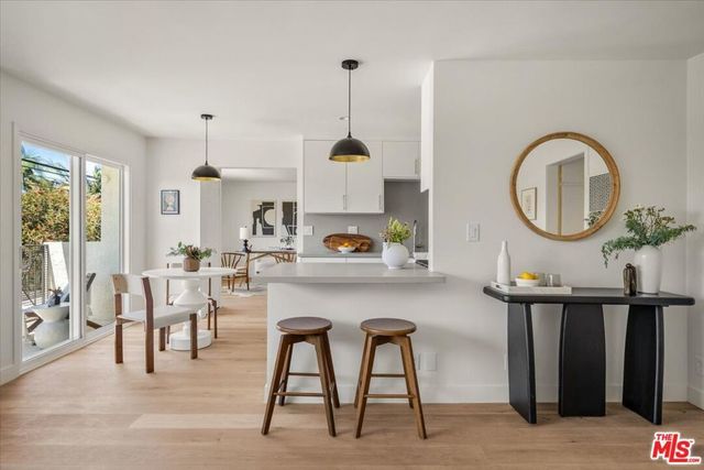 2721 2nd Street # 101, Santa Monica