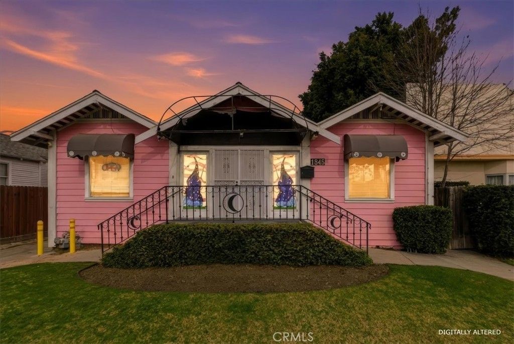 1845 E Colorado, Pasadena