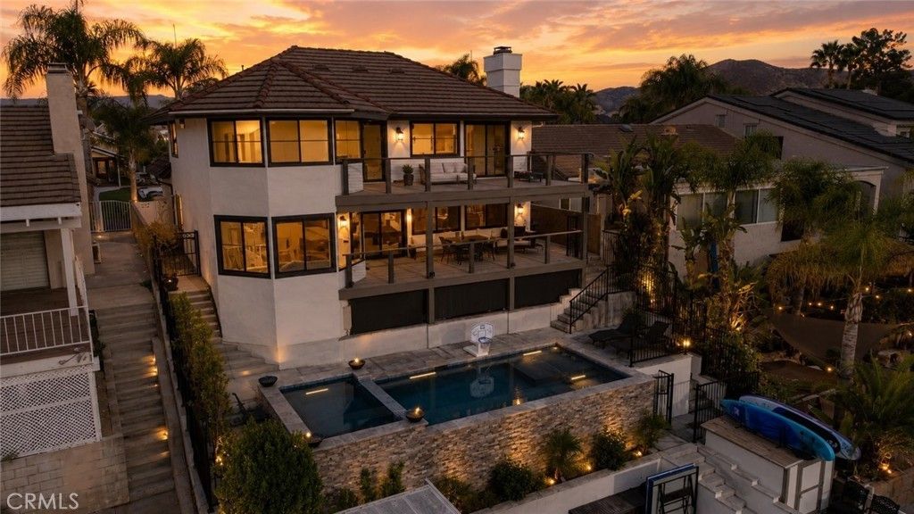 30205 White Wake, Canyon Lake