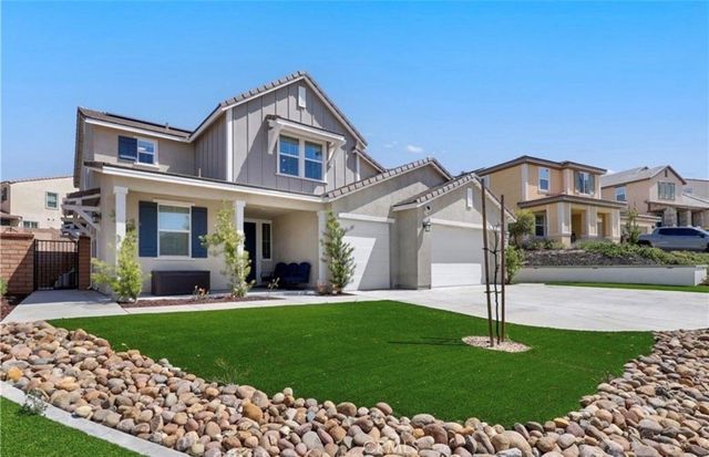 1905 Pienza Cir, Corona
