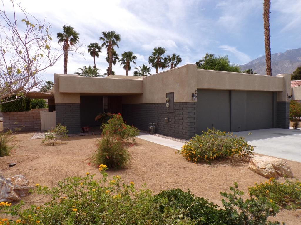 2901 Sunflower Circle E, Palm Springs