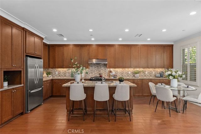 117 Gemstone, Irvine