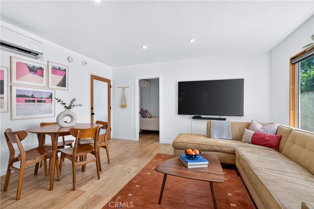 2135 Bellevue # 12, Los Angeles