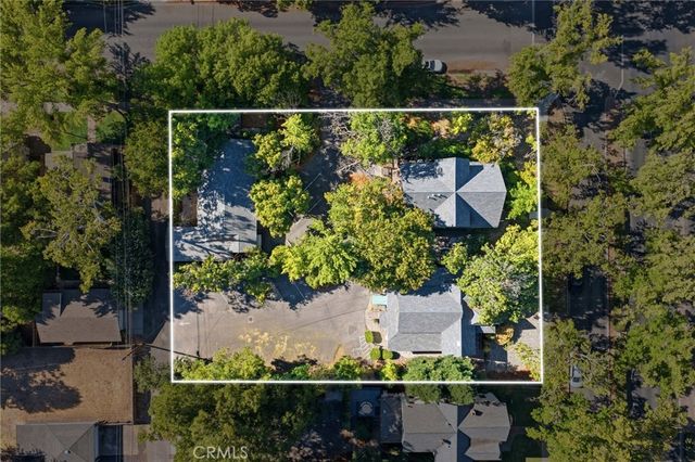 1361 Esplanade, Chico