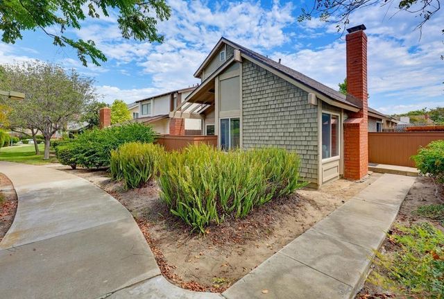 10639 Escobar Dr, San Diego