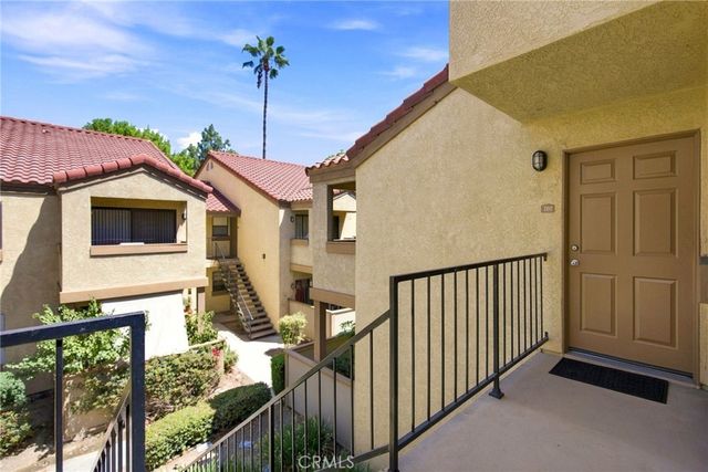 1134 W Blaine # 202, Riverside