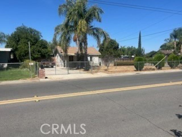 1185 Elm, Beaumont