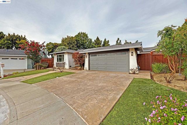 34232 Atteridge Pl, Fremont