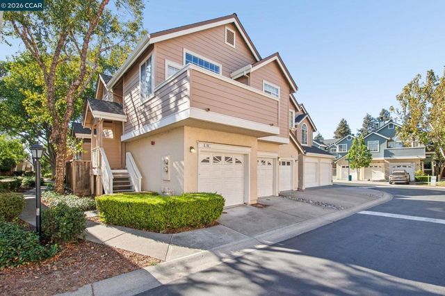 97 Manchester Dr, Fairfield
