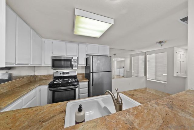 440 Ribbon Beach Way # 270, Oceanside