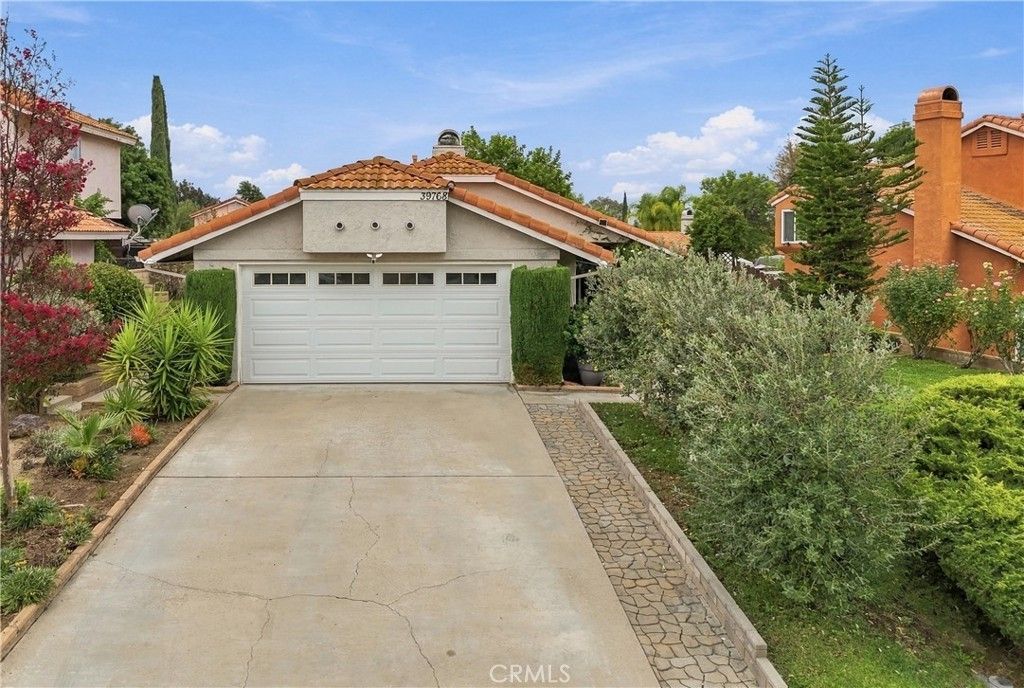 39768 Oak Cliff, Temecula