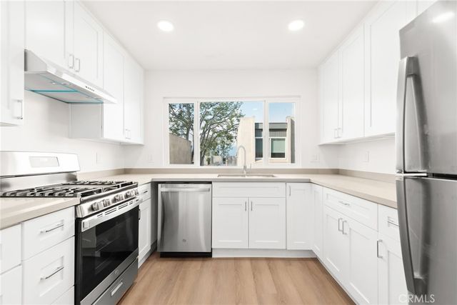 336 Ridge Terrace Ln, Montebello
