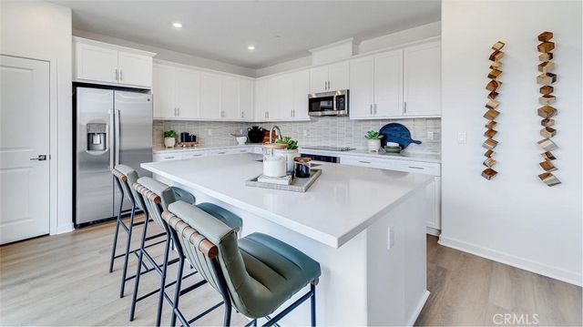 3263 Floral Paseo, Ontario