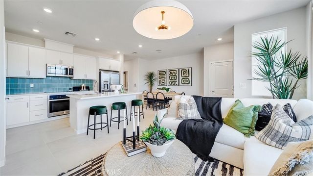 2715 Cloudview Privado, Ontario