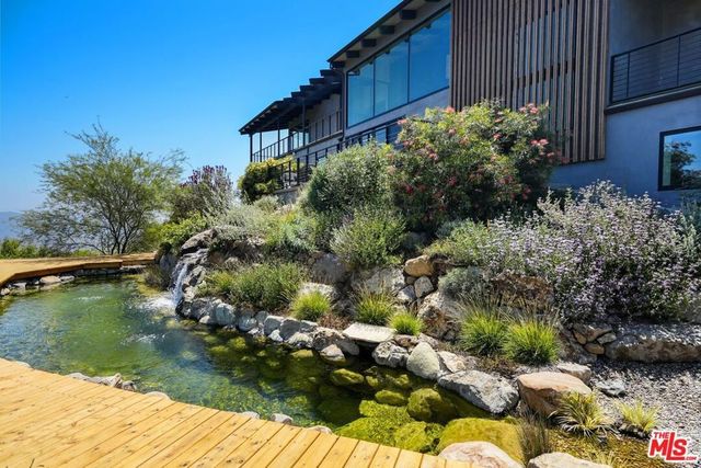 2345 Tuna Canyon Road, Topanga