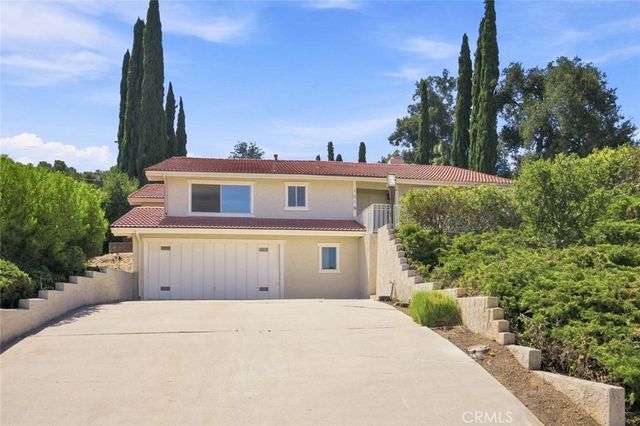 1075 Calle Las Trancas, Thousand Oaks