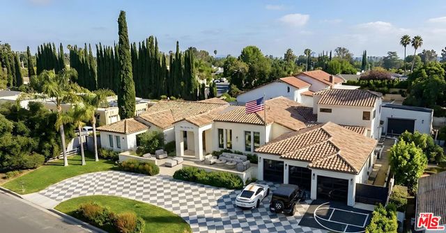 18221 Windsor Drive, Villa Park