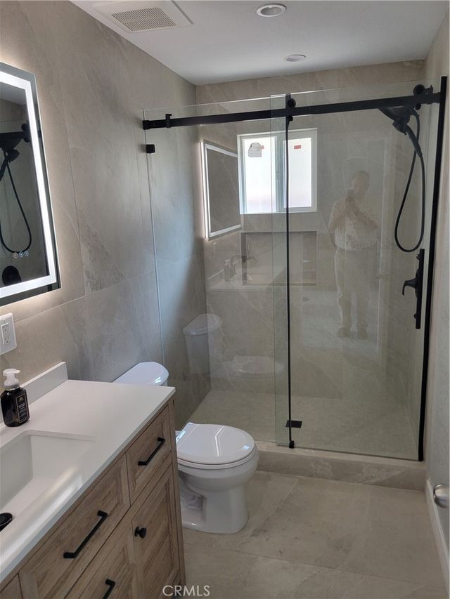 14615 San Fernando Mission Boulevard, San Fernando