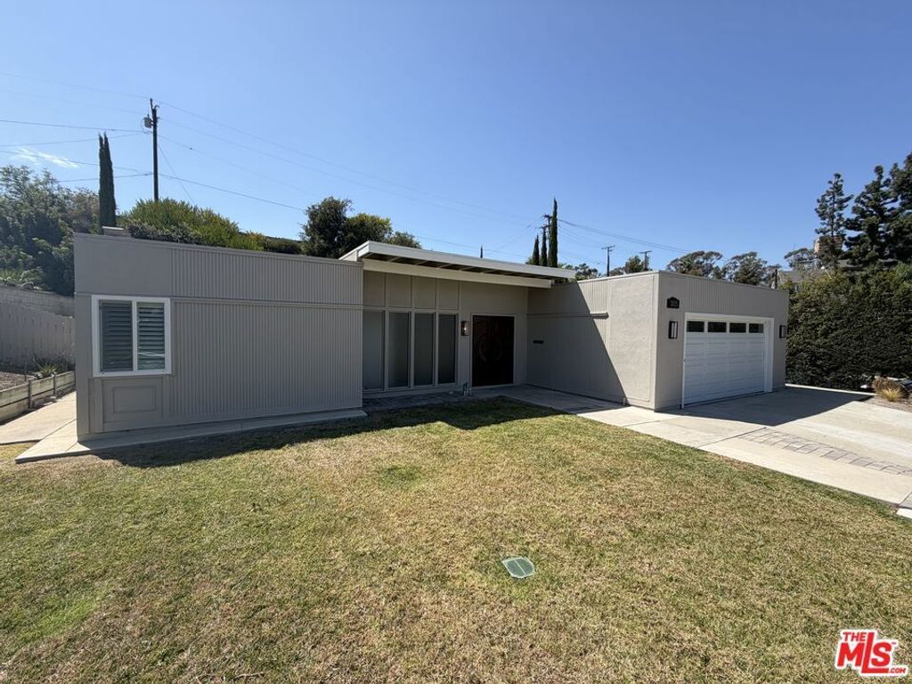 2025 Via Mirada, Fullerton