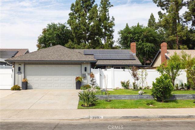22361 Torino, Laguna Hills