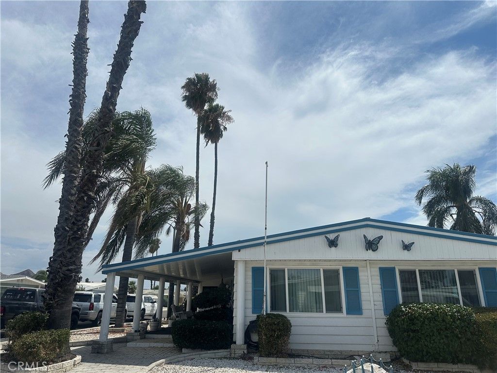 975 Vista Grande Drive, Hemet