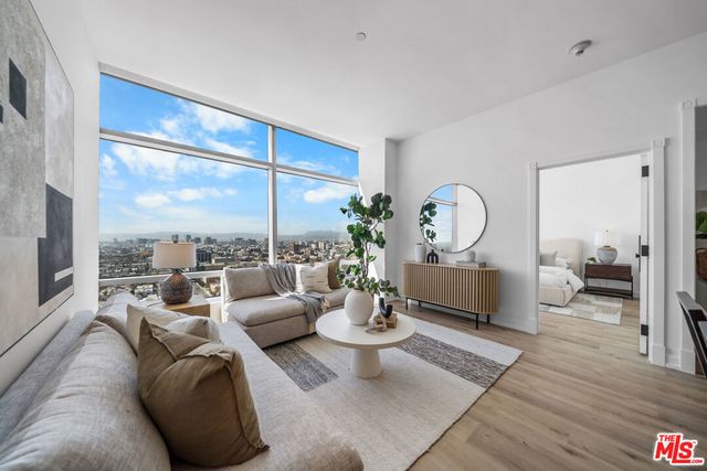 900 W Olympic Boulevard # 27d, Los Angeles