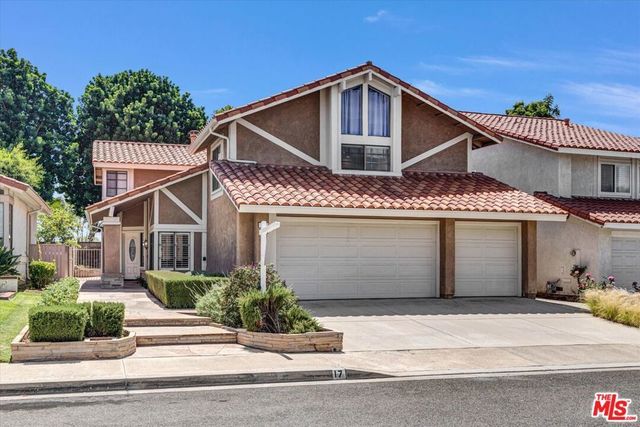 17 Castillo, Irvine