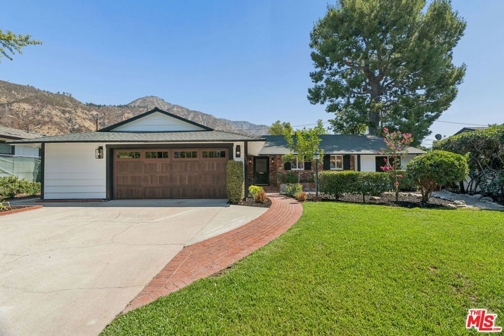 1920 N Altadena Drive, Pasadena
