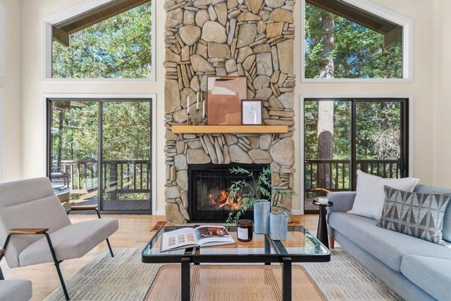 301 Canyon Oaks, Santa Cruz
