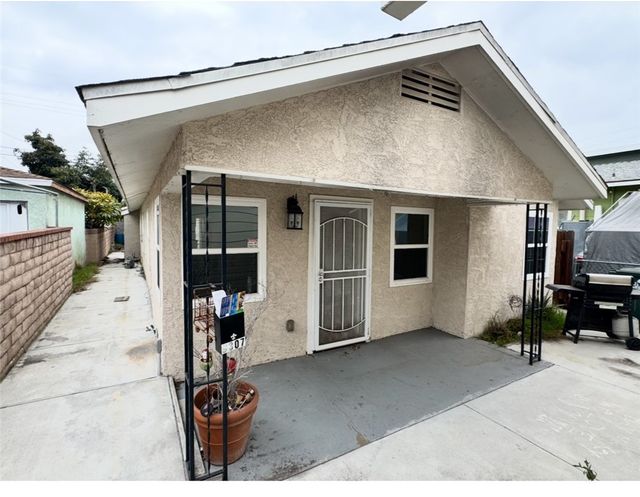 9307 San Miguel, South Gate