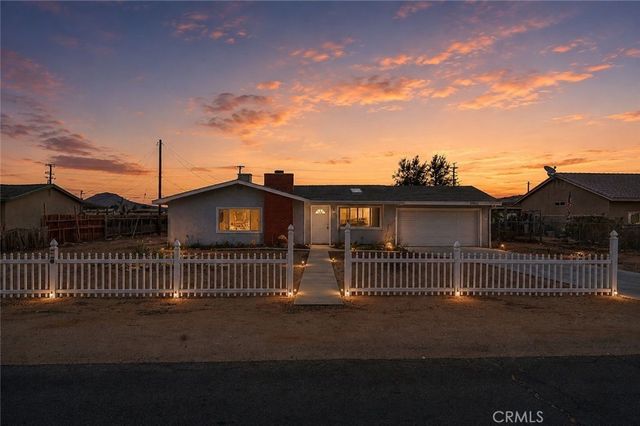 21932 Standing Rock Avenue, Apple Valley