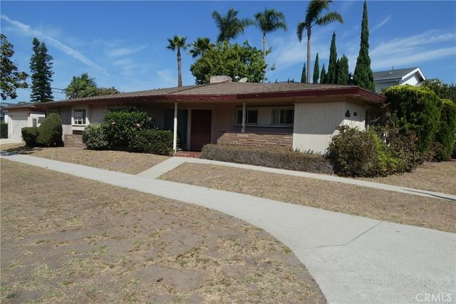 7927 Kentwood Avenue, Los Angeles