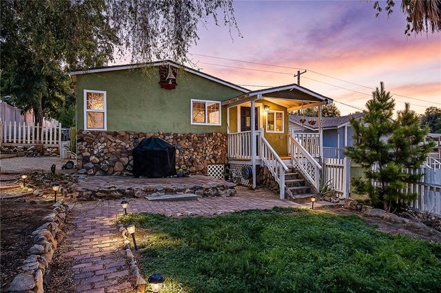 33205 Zellar, Lake Elsinore