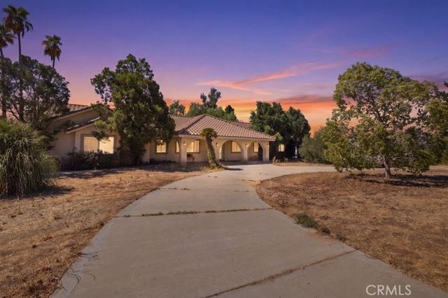 18551 Warren Road, Riverside