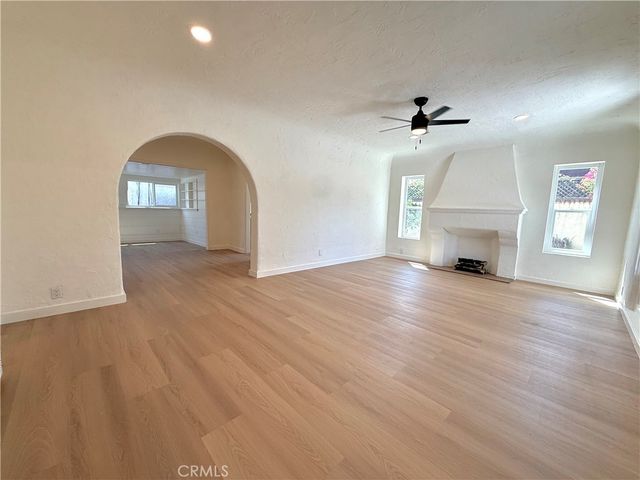 472 W Burnett, Long Beach