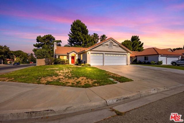 42954 Fanchon Avenue, Lancaster