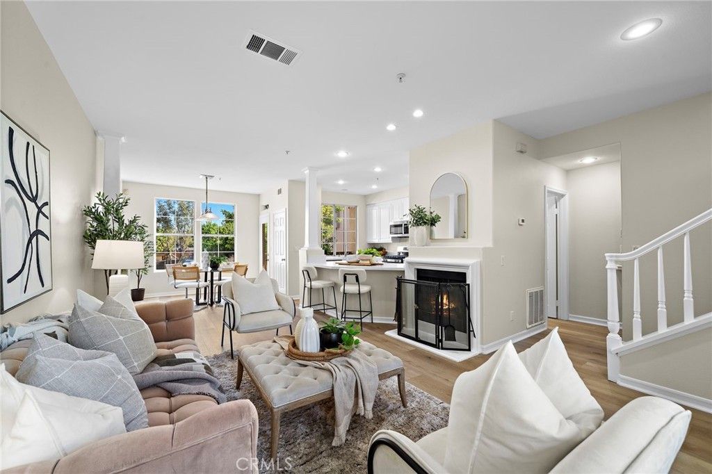 551 W Summerfield, Anaheim