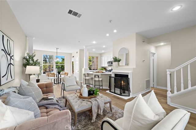 551 W Summerfield, Anaheim