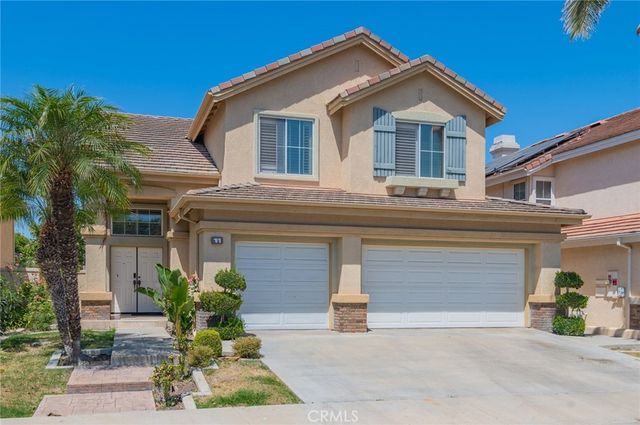 11 Santa Comba, Irvine