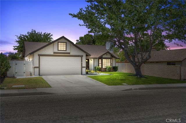 43039 Cromley Court, Lancaster