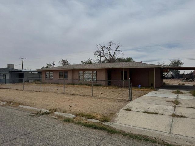 17569 Blythe Way, Blythe