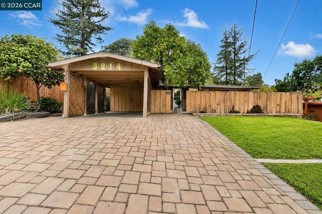 3214 Pine St., Martinez
