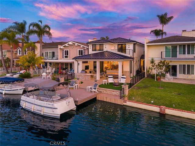 21845 Ticonderoga Lane, Lake Forest