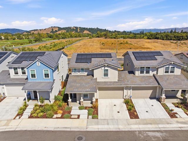 1649 Siderits Way, Gilroy