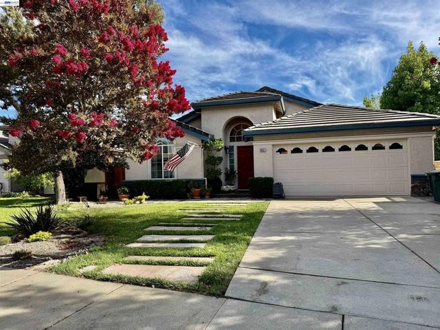 8051 Canyon Creek Cir, Pleasanton