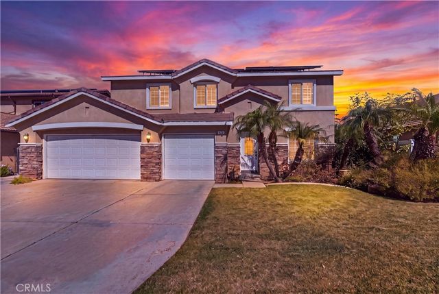 825 Derby, Corona